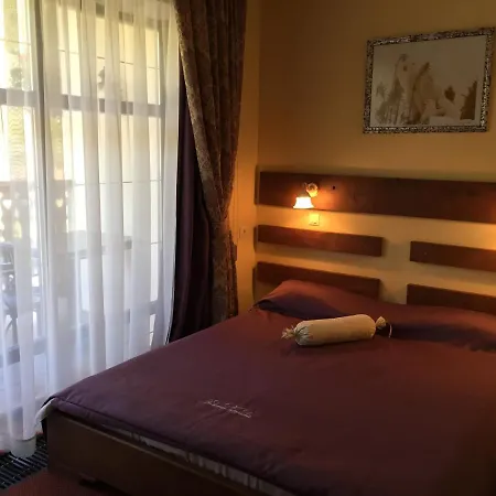 Hotel Золотая Подкова Славское
