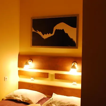 Hotel Золотая Подкова Славское 3*