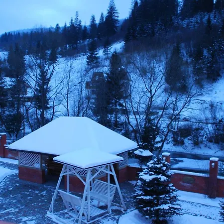 Hotel Золотая Подкова Славское 3*